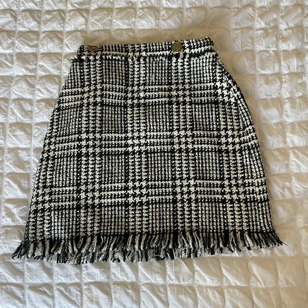 Zara tweed gingham fringe mini skirt